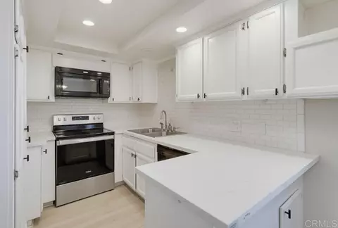 4339 Rialto St #6, San Diego, CA 92107