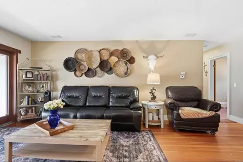 Living - 1738 Key Ln, El Cajon, CA 92021 photo 2 of 3