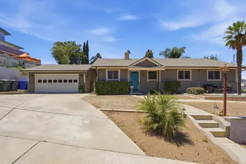 Exterior - 1738 Key Ln, El Cajon, CA 92021 photo 5 of 6
