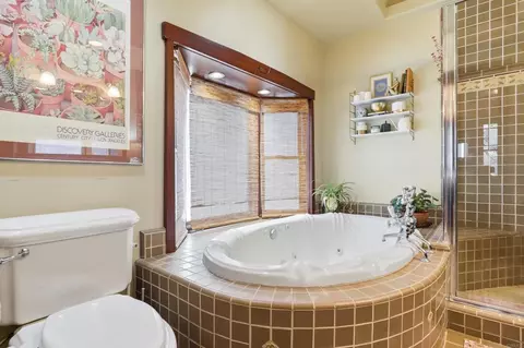 Bath - 1738 Key Ln, El Cajon, CA 92021 photo 6 of 6