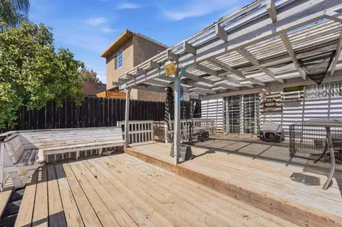 Exterior - 918 Galopago, Spring Valley, CA 91977 photo 2 of 3