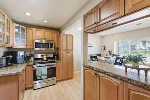 Kitchen - 918 Galopago, Spring Valley, CA 91977 photo 2 of 2