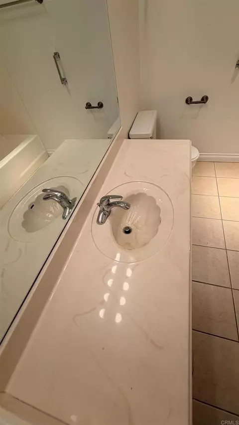 Bath - 1123 Decker St #A, El Cajon, CA 92019 photo 1 of 6