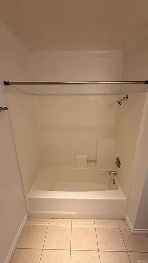 Bath - 1123 Decker St #A, El Cajon, CA 92019 photo 5 of 6