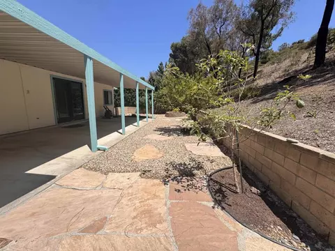 2289 Bryant Dr, Carlsbad, CA 92008 photo 28
