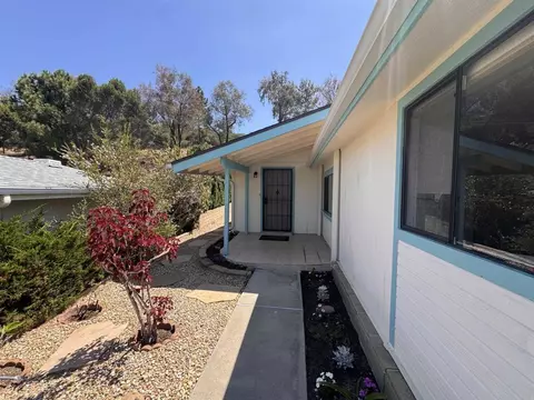 2289 Bryant Dr, Carlsbad, CA 92008 photo 3