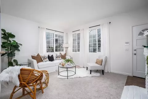 4338 Montalvo 3, San Diego, CA 92107