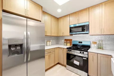 Kitchen - 14722 Jeff Park Ln, Poway, CA 92064 photo 4 of 4