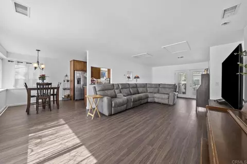 Living - 826 Ellen Ln, El Cajon, CA 92019 photo 1 of 1