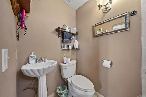 Bath - 826 Ellen Ln, El Cajon, CA 92019 photo 2 of 2