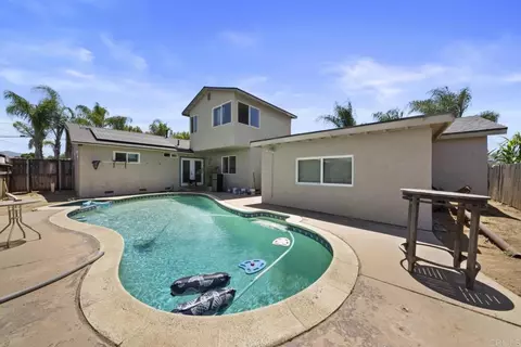 Exterior - 826 Ellen Ln, El Cajon, CA 92019 photo 2 of 5