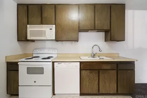 Kitchen - 5700 Baltimore Dr #134, La Mesa, CA 91942 photo 2 of 4