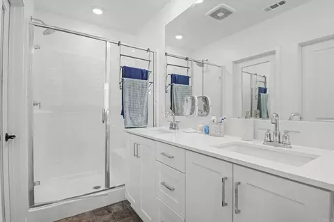 Bath - 2416 Cascalote Loop, San Diego, CA 92154 photo 1 of 3