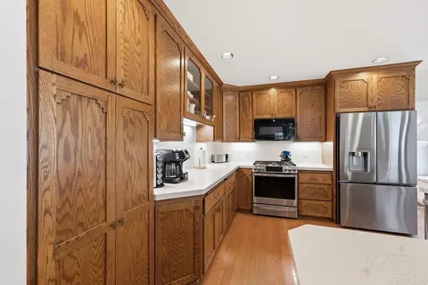 Kitchen - 575 Mitchell Ave, San Leandro, CA 94577 photo 3 of 6