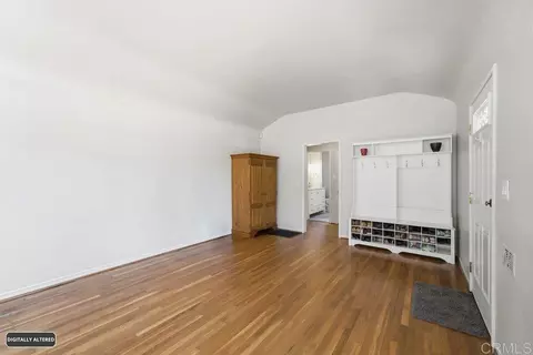 Living - 575 Mitchell Ave, San Leandro, CA 94577 photo 4 of 6