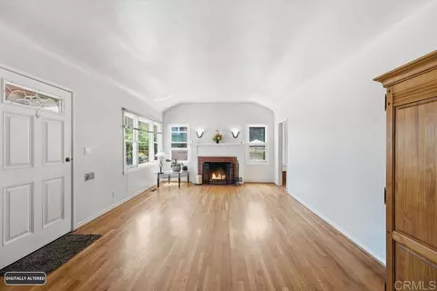 Living - 575 Mitchell Ave, San Leandro, CA 94577 photo 2 of 6