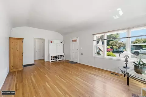 Living - 575 Mitchell Ave, San Leandro, CA 94577 photo 3 of 6