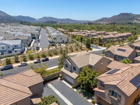 View/Area - 259 Dun Blazer Way, Fallbrook, CA 92028 photo 6 of 12