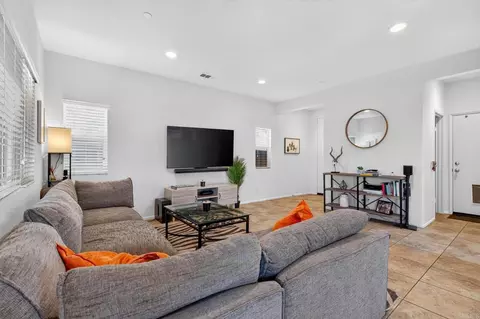 Living - 259 Dun Blazer Way, Fallbrook, CA 92028 photo 1 of 2