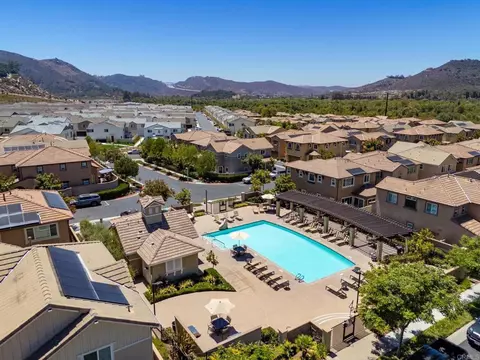 View/Area - 259 Dun Blazer Way, Fallbrook, CA 92028 photo 4 of 12