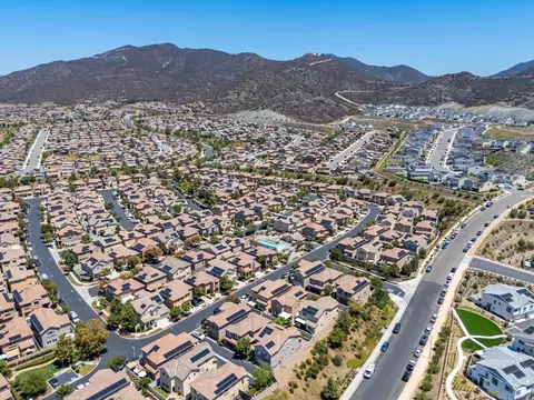 View/Area - 259 Dun Blazer Way, Fallbrook, CA 92028 photo 11 of 12