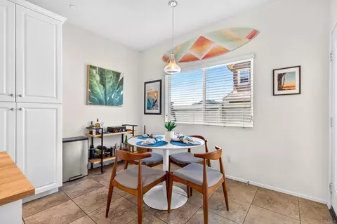 Dining - 259 Dun Blazer Way, Fallbrook, CA 92028 photo 1 of 1