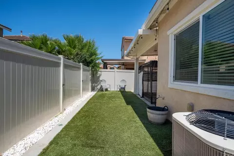 Exterior - 259 Dun Blazer Way, Fallbrook, CA 92028 photo 5 of 7