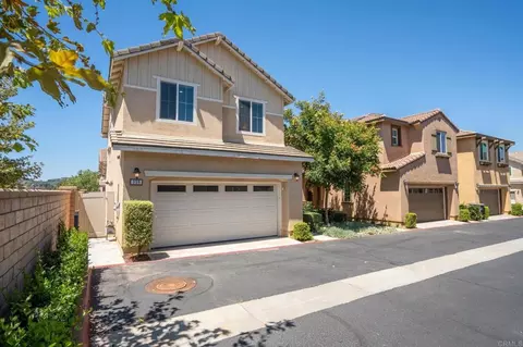 Exterior - 259 Dun Blazer Way, Fallbrook, CA 92028 photo 2 of 7