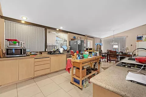 Kitchen - 609 Roca Pl, Vista, CA 92084 photo 3 of 5