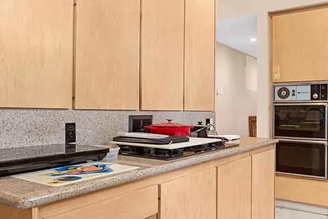 Kitchen - 609 Roca Pl, Vista, CA 92084 photo 4 of 5