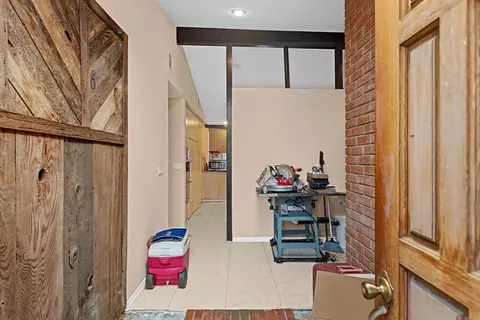 Entry Way - 609 Roca Pl, Vista, CA 92084 photo 2 of 2
