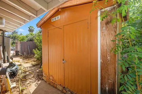 Exterior - 609 Roca Pl, Vista, CA 92084 photo 9 of 14