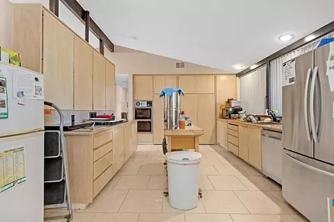 Kitchen - 609 Roca Pl, Vista, CA 92084 photo 1 of 5