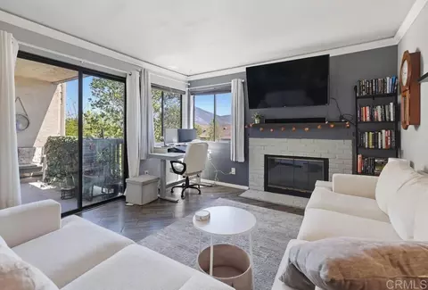 Living - 3045 Blue Oak Ct, Spring Valley, CA 91978 photo 2 of 3