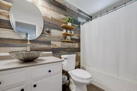 Bath - 3045 Blue Oak Ct, Spring Valley, CA 91978 photo 4 of 4