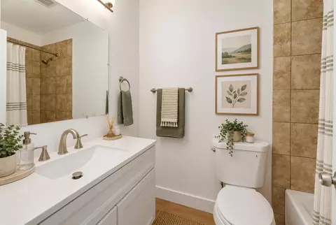 Bath - 12120 Orange Crest Ct #2, Lakeside, CA 92040 photo 1 of 3