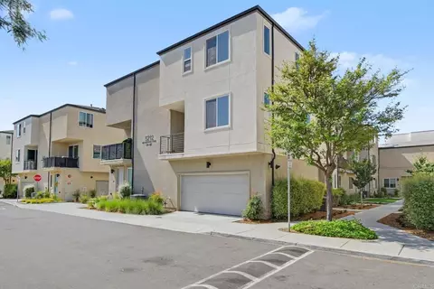 5212 Beachfront Cove St #37, San Diego, CA 92154