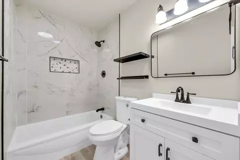 Bath - 4860 Crestview Dr, Norco, CA 92860 photo 1 of 2