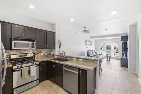 450 J St #7061, San Diego, CA 92101