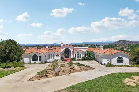 Exterior - 17572 Via Loma Dr, Poway, CA 92064 photo 3 of 14
