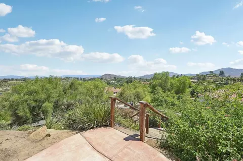 Exterior - 17572 Via Loma Dr, Poway, CA 92064 photo 11 of 14