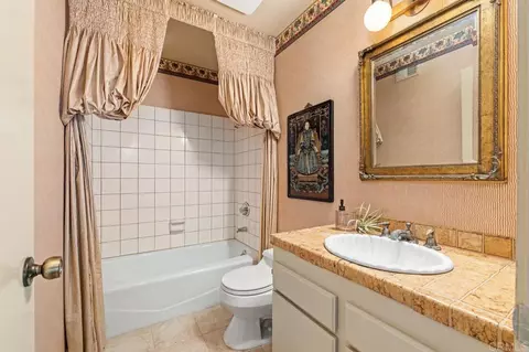 Bath - 1344 Timberpond, El Cajon, CA 92019 photo 1 of 3