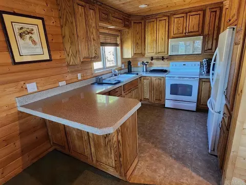 Kitchen - 34675 Yuma Rd, Julian, CA 92036 photo 1 of 2