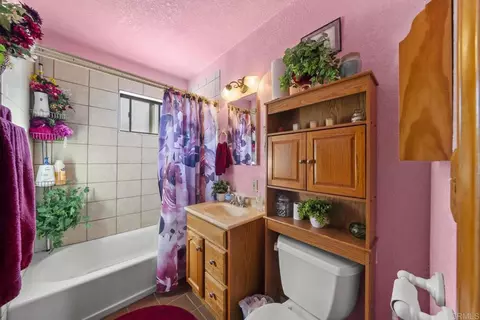 Bath - 9733 Settle Rd, Santee, CA 92071 photo 1 of 2