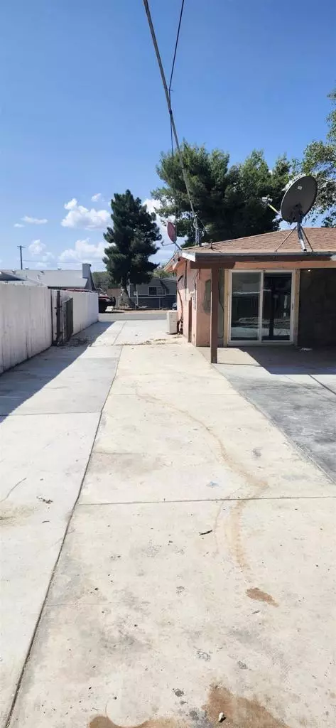 Exterior - 44524 Calexico St, Jacumba, CA 91934 photo 7 of 9