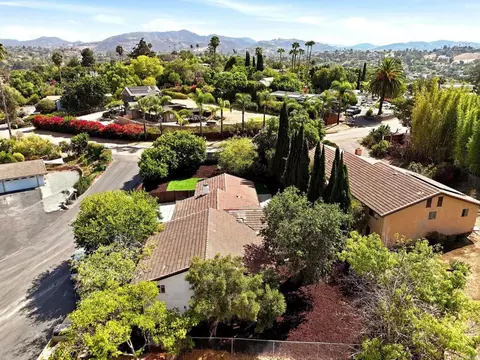 View/Area - 1315 Barbara Dr, Vista, CA 92084 photo 3 of 5