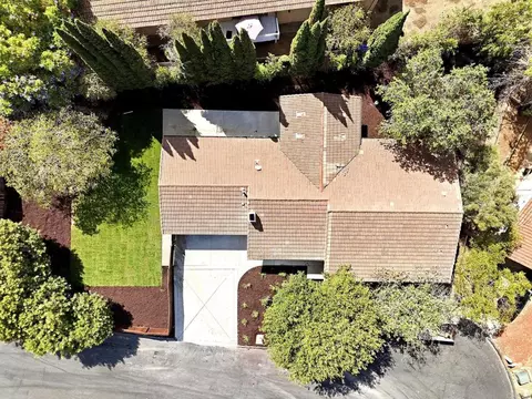 View/Area - 1315 Barbara Dr, Vista, CA 92084 photo 4 of 5