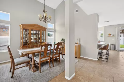 Entry Way - 13049 Laurel Canyon Rd, Lakeside, CA 92040 photo 2 of 11