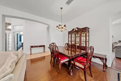 Dining - 1999 Pecan Tree St, Hemet, CA 92545 photo 1 of 3