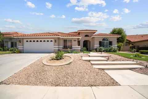 Exterior - 1999 Pecan Tree St, Hemet, CA 92545 photo 5 of 5